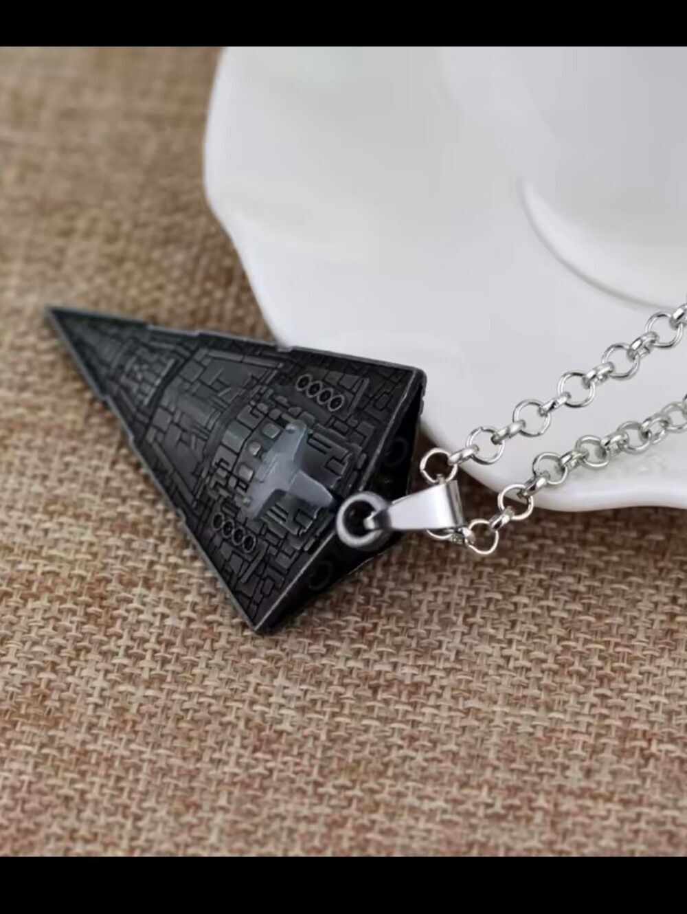 Star Wars Necklace - Picture 3 of 5